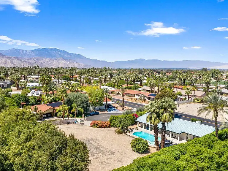 Situated in the south eastern corner of Palm Desert with an extra back lot