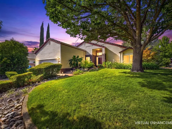 536 Country Oak Dr, Redding, CA 96003
