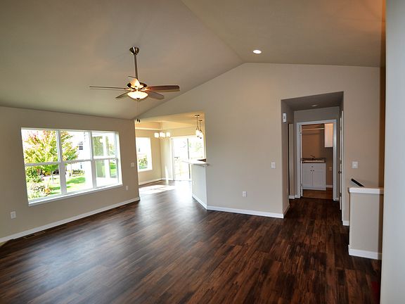 4th image of 364 Buena Vista Dr
