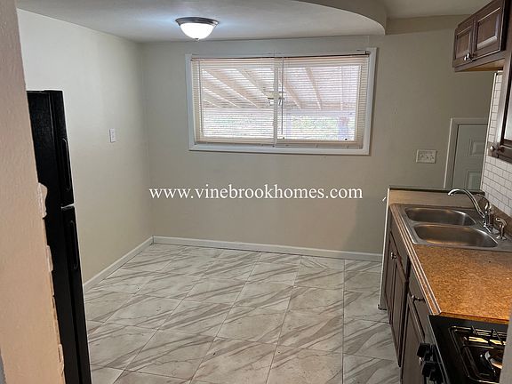 5th image of 65 Clearview Dr