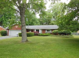 1669 Indian Creek Dr, Temperance, MI 48182