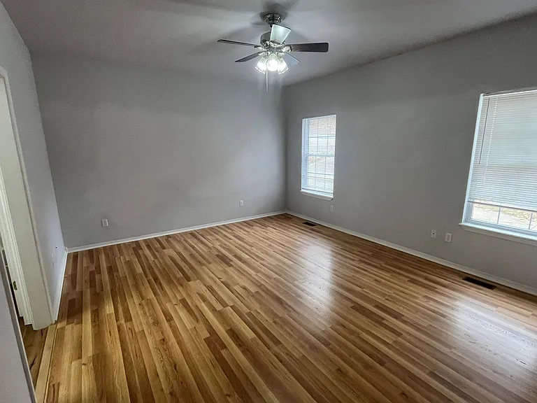 603 Preston Dr — Photo 12