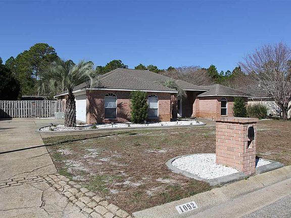 3rd image of 1092 Chandelle Lake Dr