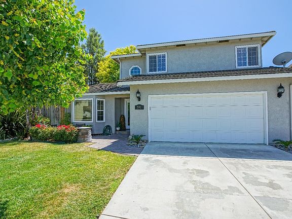 3rd image of 591 Verona Pl