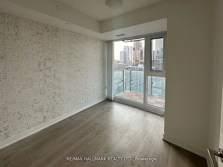 50 Wellesley St E #2904 — Photo 10
