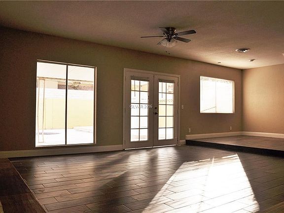 4th image of 4025 San Joaquin Ave