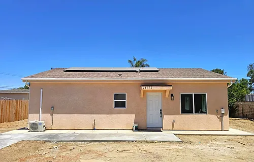 11821 Pipeline Ave #2 Photo 1