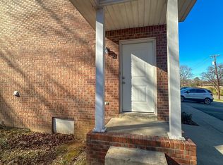 801 Golfview Pl APT A, Clarksville, TN 37043