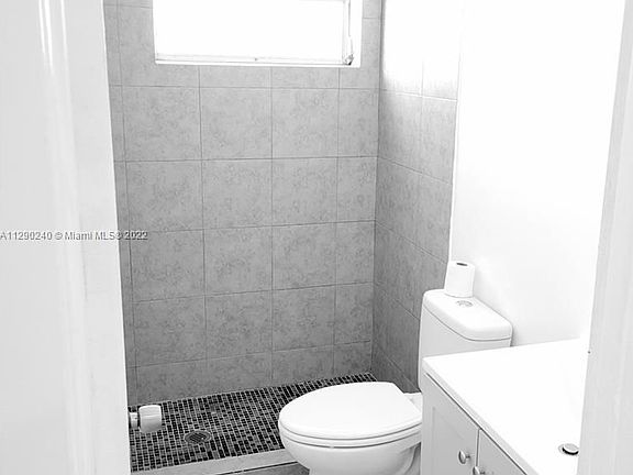 4th image of 7725 Carlyle Ave APT 9