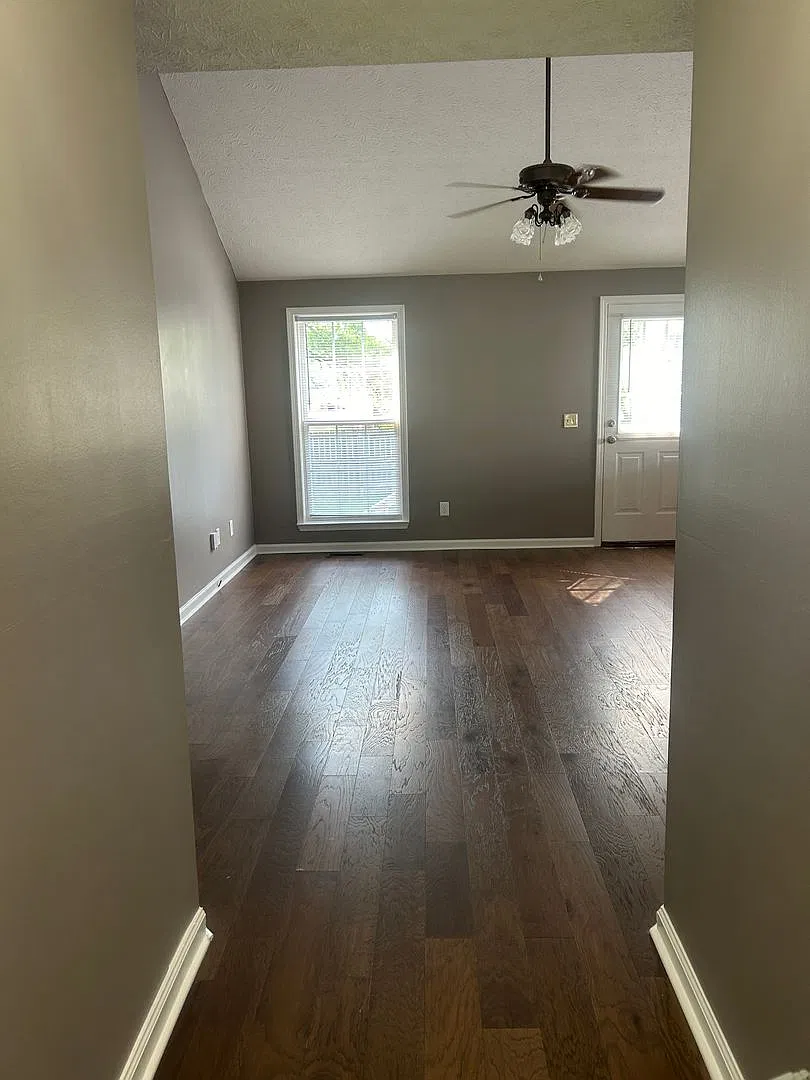 3 bd 2 ba home Portland TN Privacy fence — Photo 3