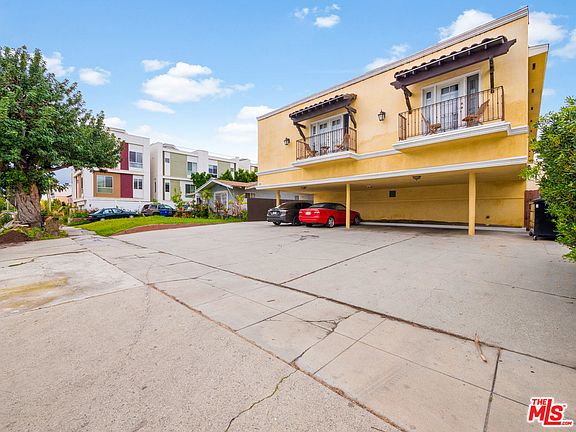 3rd image of 1445 S Hayworth Ave APT 2