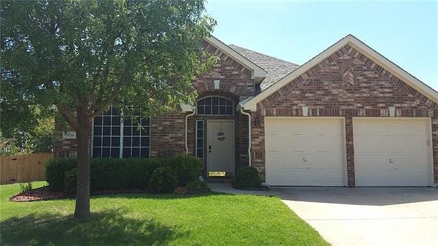 1st image of 6826 Highland Crest Ln