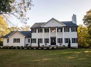 210 Sunset Rd, Danville, IL 61834