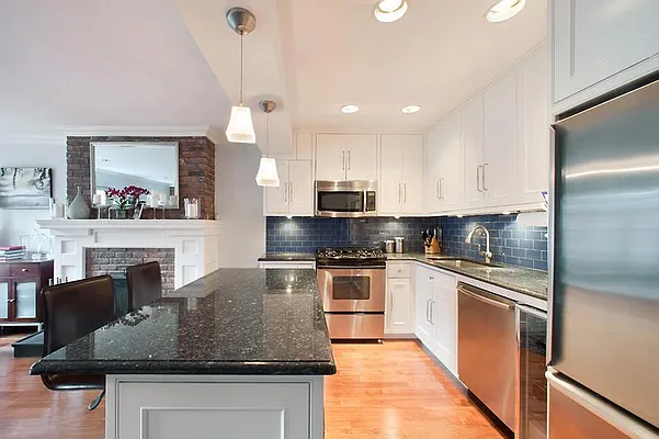 Sold by Town Residential | media 19