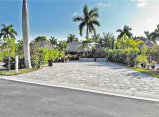 13569 Snapper Ln, Naples, FL 34114