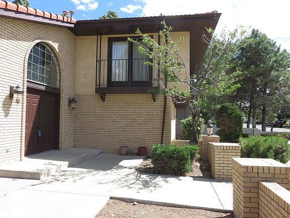 4th image of 4128 Skyline Dr