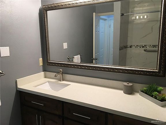 5th image of 900 E Dallas Ave APT 14