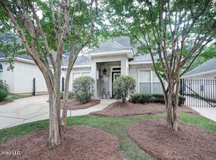 1021 Whitsett Walk, Jackson, MS 39206