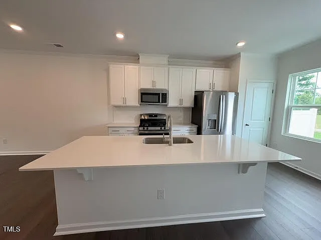 683 Mirkwood Ave — Photo 5