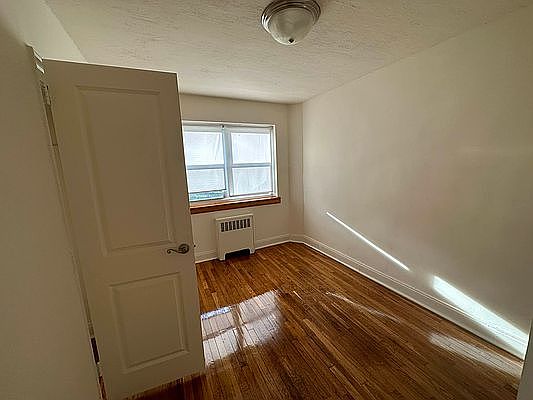 5th image of 25 Claire Ct #2D