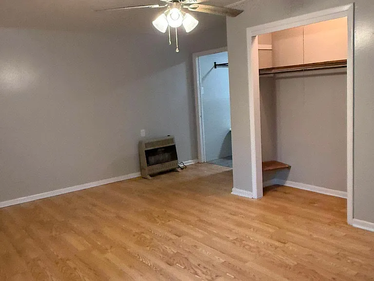 415 W Rainey St #B — Photo 10