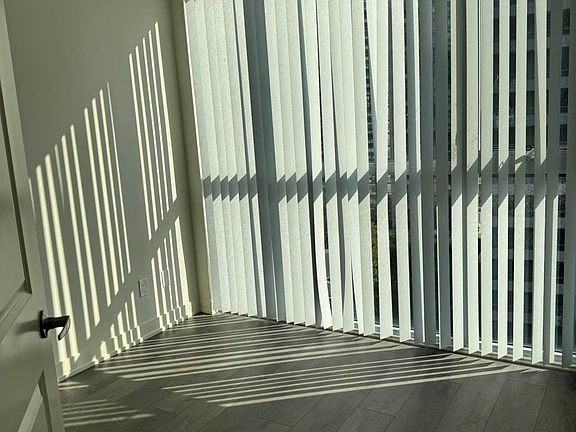 2nd image of 4955 Yonge St #806