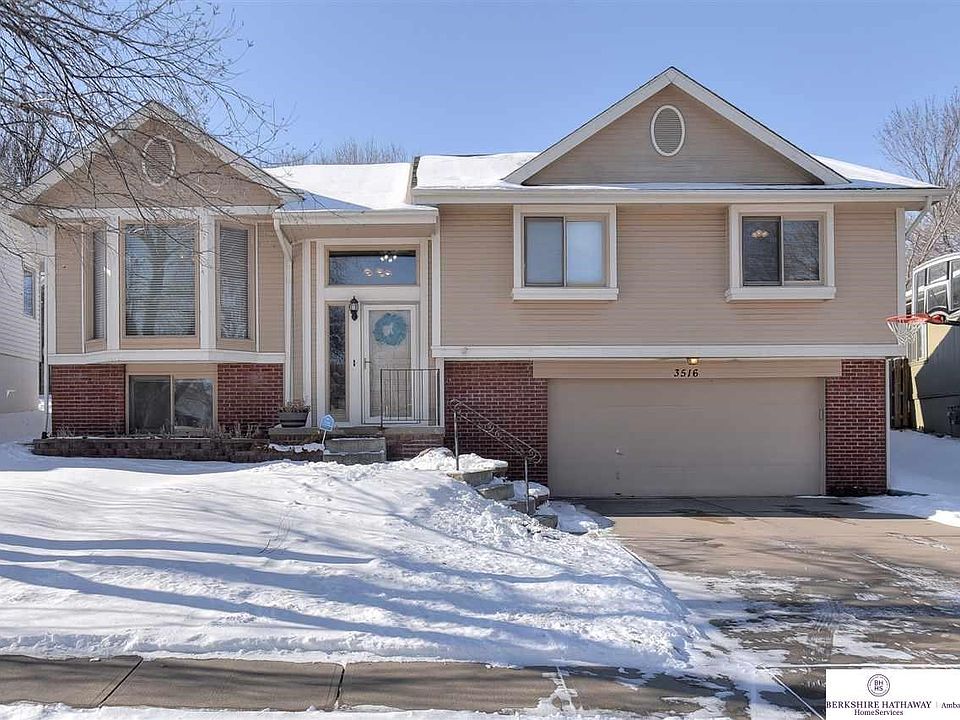 1st image of 3516 N 152nd Ave