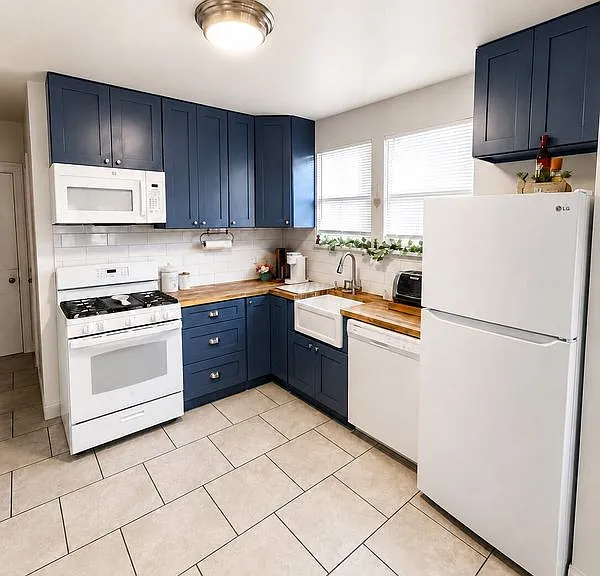 63 Elm St #2 — Photo 1
