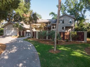 17 Oak Ct, Hilton Head Island, SC 29928