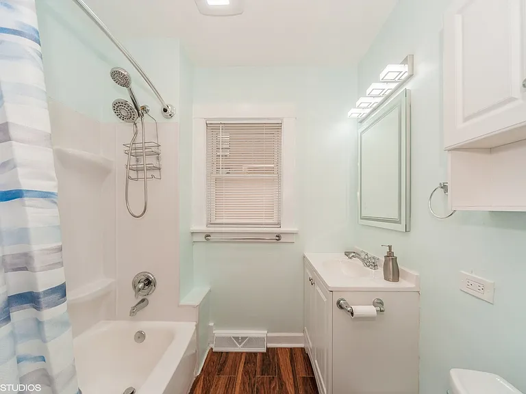 848 Lee St — Photo 9
