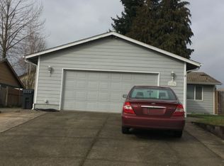 1235 SE Greening Dr, Dallas, OR