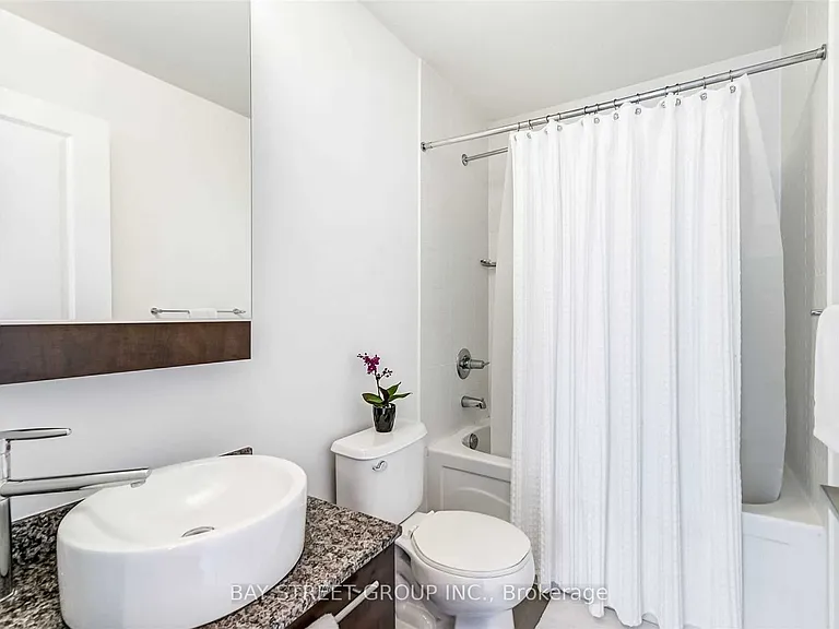 500 Sherbourne St #1004 — Photo 12