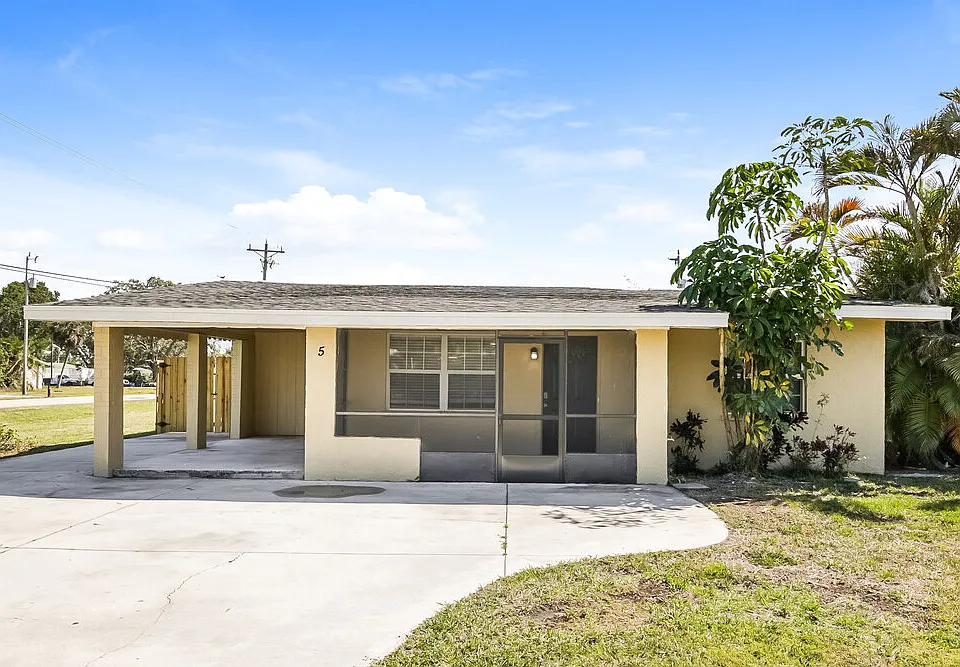 5 Victoria Dr
