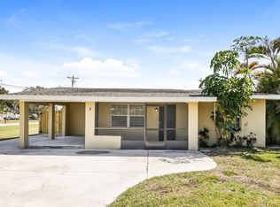 5 Victoria Dr, North Fort Myers, FL 33917