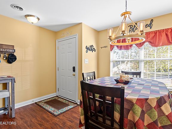 5th image of 6347 Sky Song Ln
