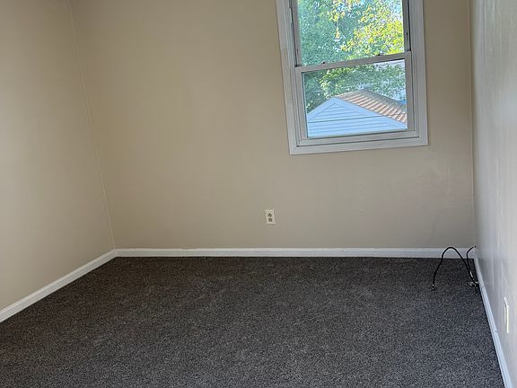 4th image of 68 Cascade Dr #A