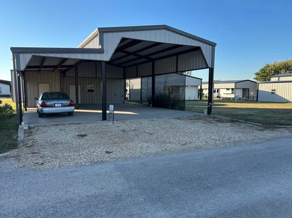 114 Prevost Dr, Whitney, TX 76692
