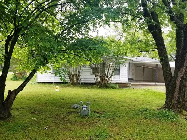 242 S 6th St, Porter, OK 74454