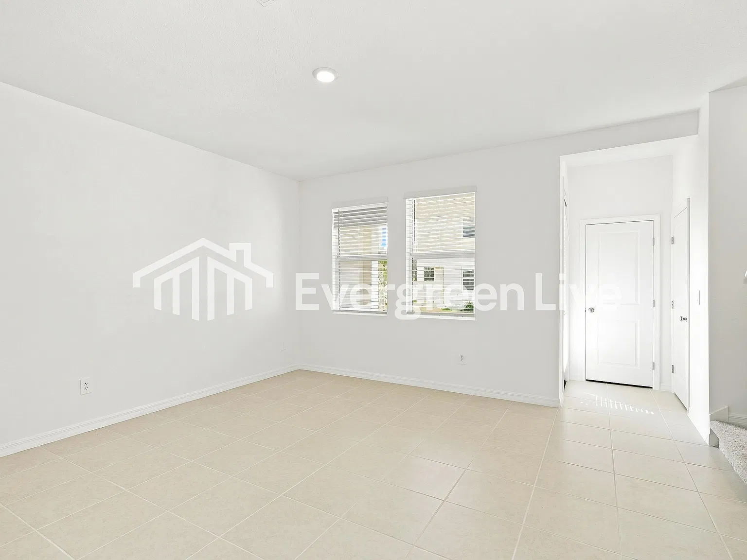 3 bed, 2.5 bath, 1597 sqft, $1,800 — Photo 2
