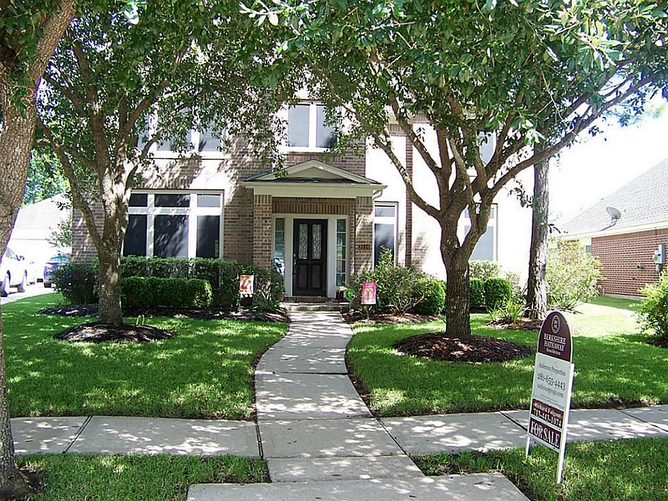 1st image of 3110 Autumn Leaf Dr