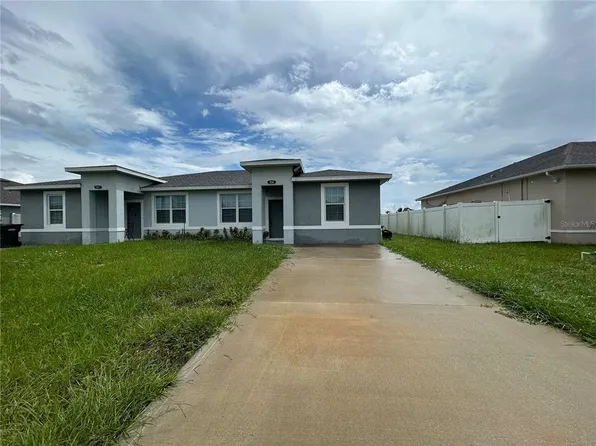 731 Desmoines Dr, Kissimmee, FL 34759