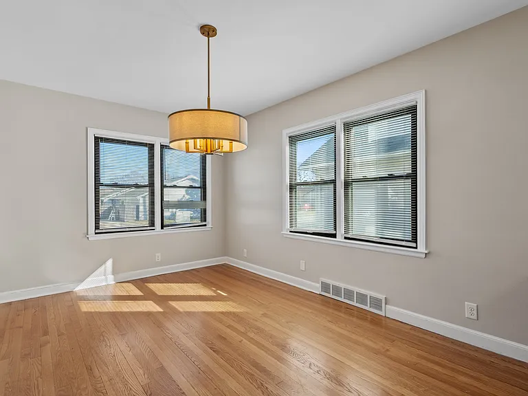 426 Keilman St — Photo 19