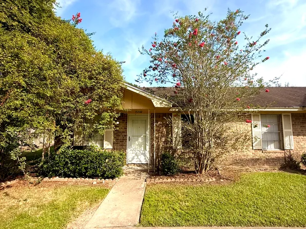 6360 Bedford Dr, Beaumont, TX 77708