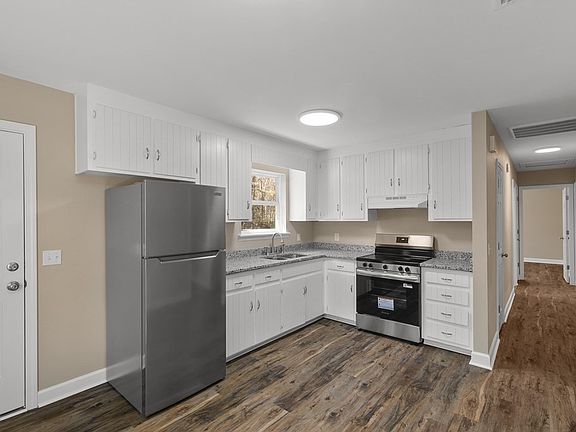 5th image of 301 Larkin St