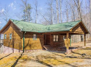 1141 Castleman Rd, Franklin, NC 28734