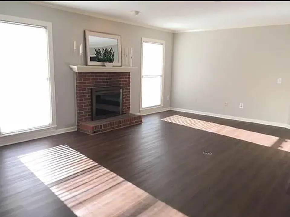 2 bed, 1200 sqft, $1,550 — Photo 1