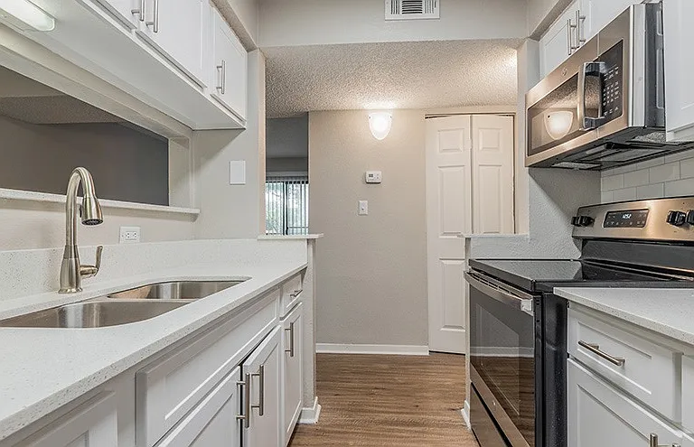 The Belmont Apartment Homes — Photo 4