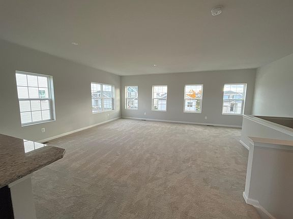 5th image of 516 Parkland Dr