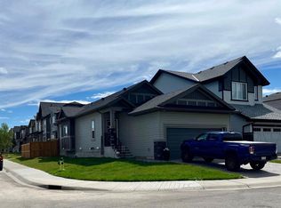 170 W Walgrove Ter SE, Calgary, AB T2X4E6