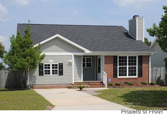 1st image of 822 Marchbanks Pl
